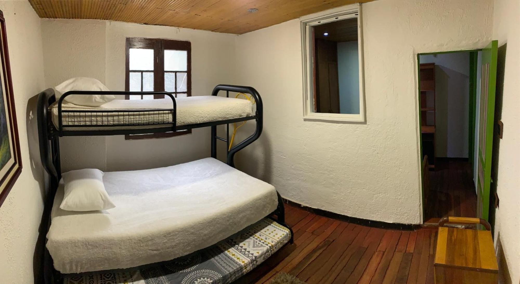 Hermosa Casa En La Calendaria - Centro Historico De La Ciudad Casa de férias